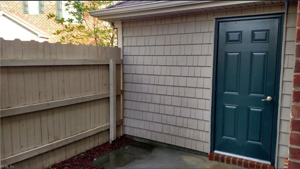 Building Photo - 1144 Gamston Ln