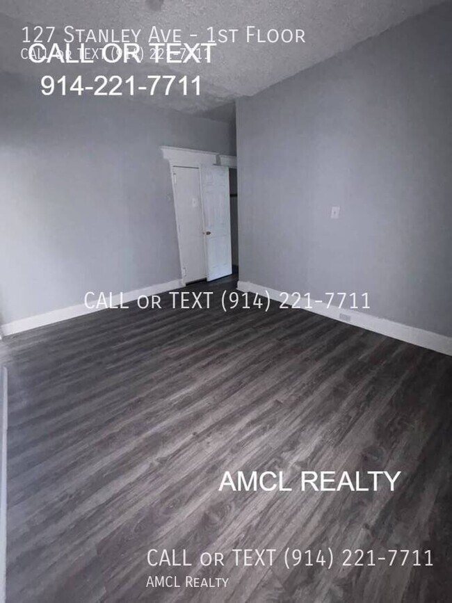 Building Photo - 127 Stanley Ave