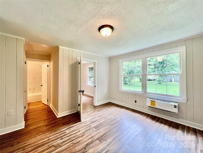 Building Photo - 5200 Statesville Rd