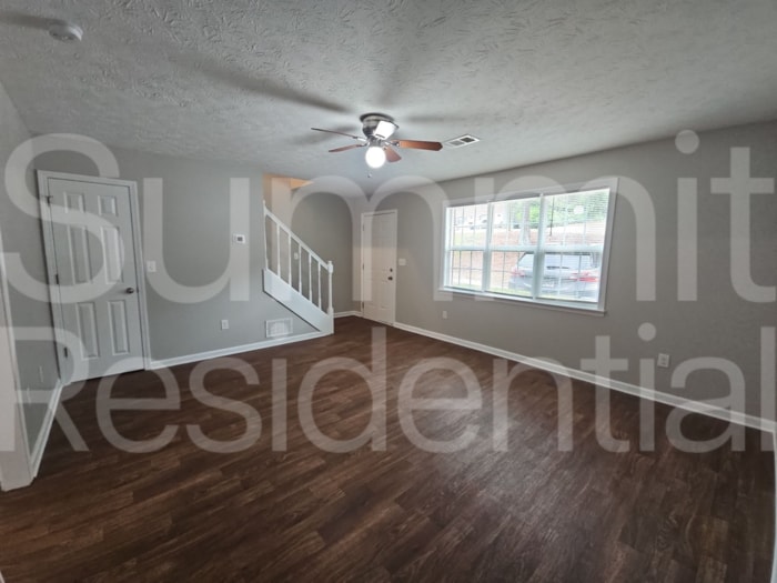 Building Photo - 2651 Parkside Way SW