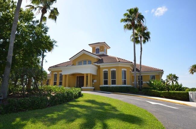 Building Photo - Fairways Condo in Vero Beach