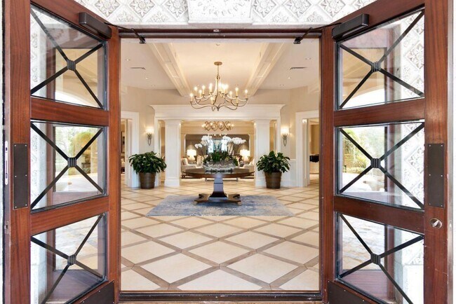 Building Photo - 207 Andalusia Dr