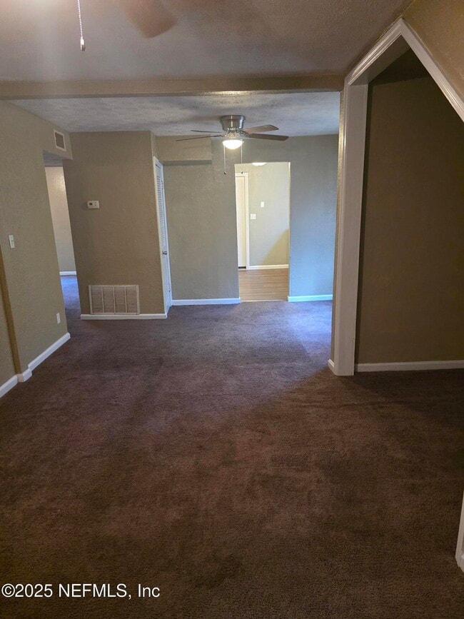 Building Photo - 1177 W 26th St