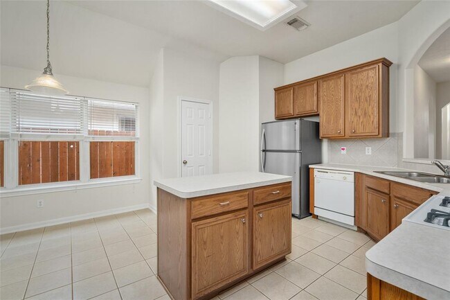 Building Photo - 17807 N White Tail Ct