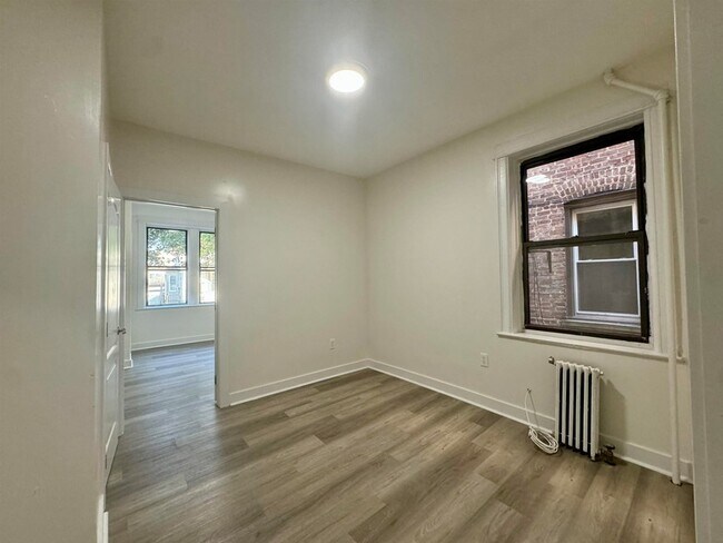 Building Photo - 124 74th St