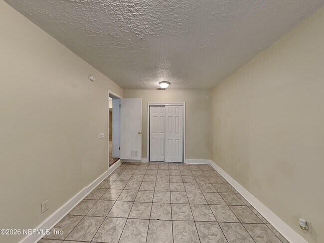 Building Photo - 237 Blairmore Blvd E