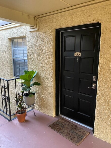 Welcome to Unit 320 - 107 S Obrien St