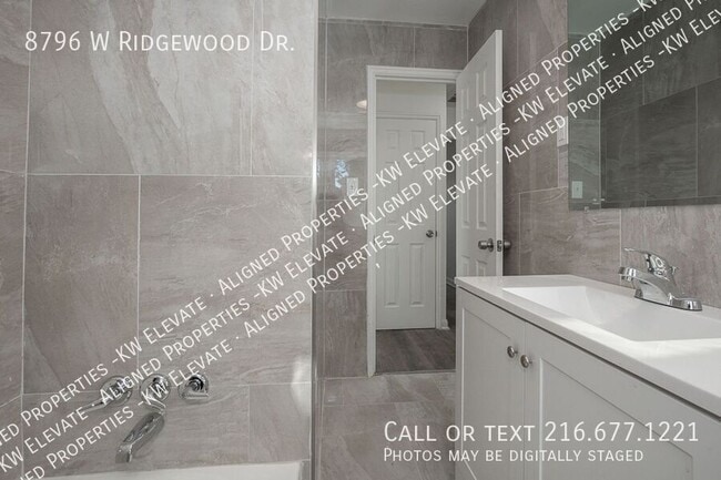 Building Photo - 8796 W Ridgewood Dr