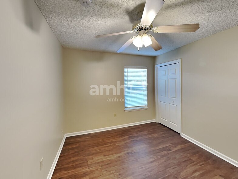Building Photo - 2708 Secret Harbor Dr