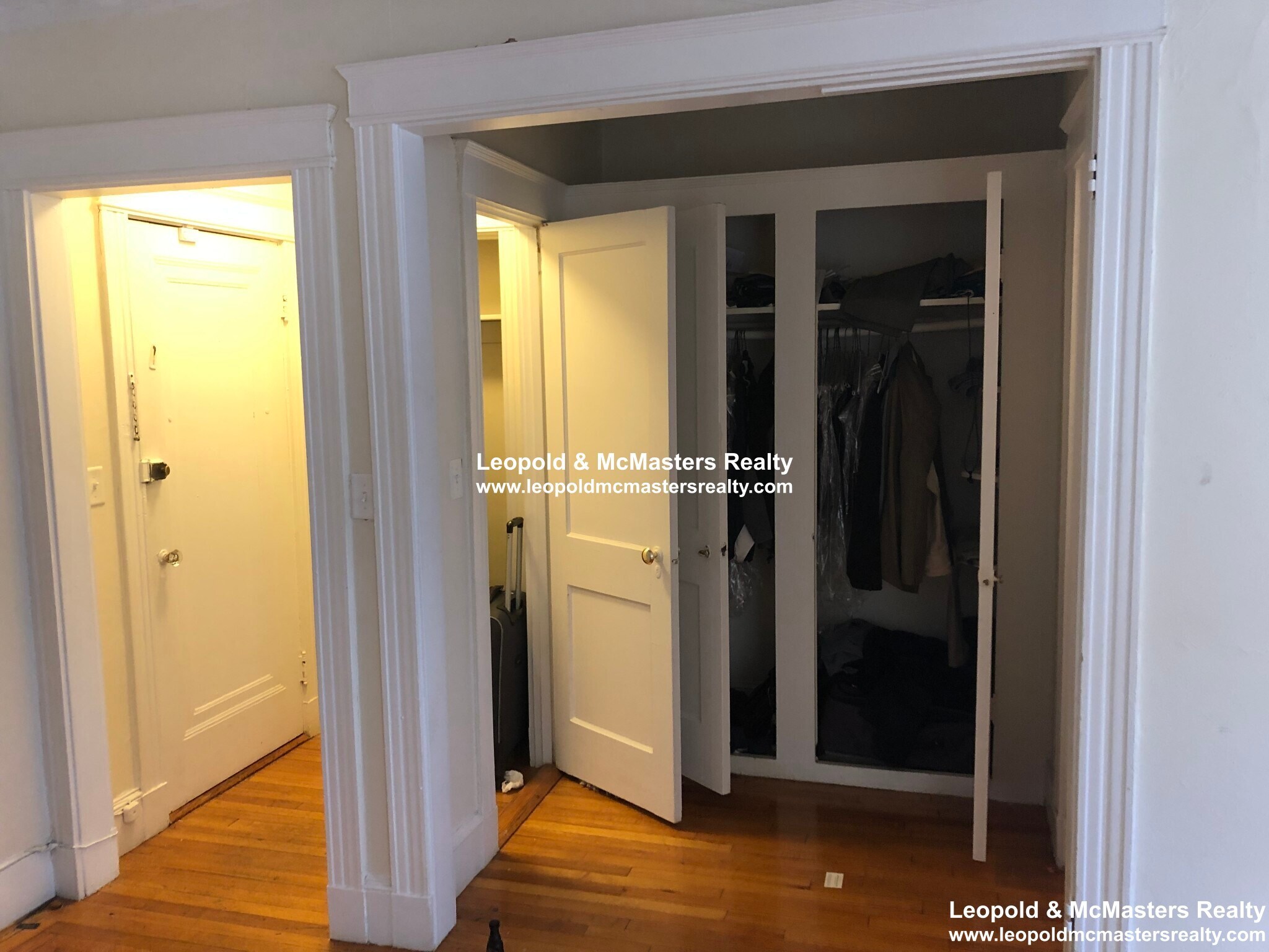 Building Photo - 100 Washington St