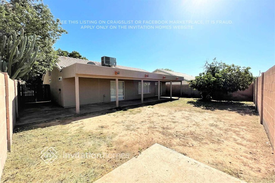 Building Photo - 8934 W Encanto Blvd