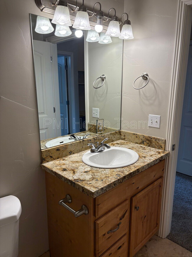 Building Photo - 260 Ailee Lane