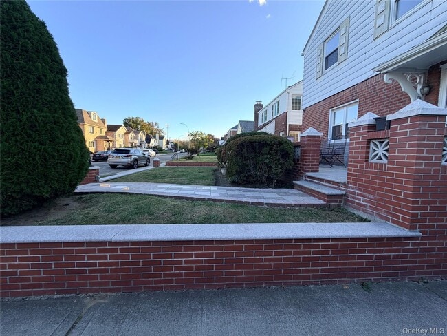 Building Photo - 76-12 175th St