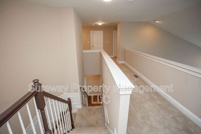 Building Photo - 7 Amaryllis Ln
