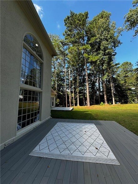 Building Photo - 4299 Oakvale Ln