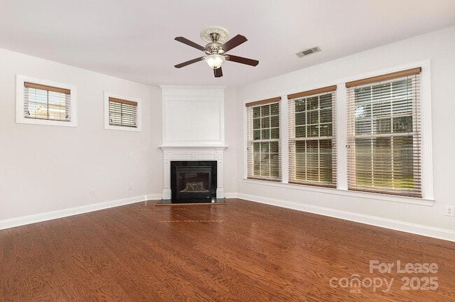 Building Photo - 9429 Ridgeforest Dr