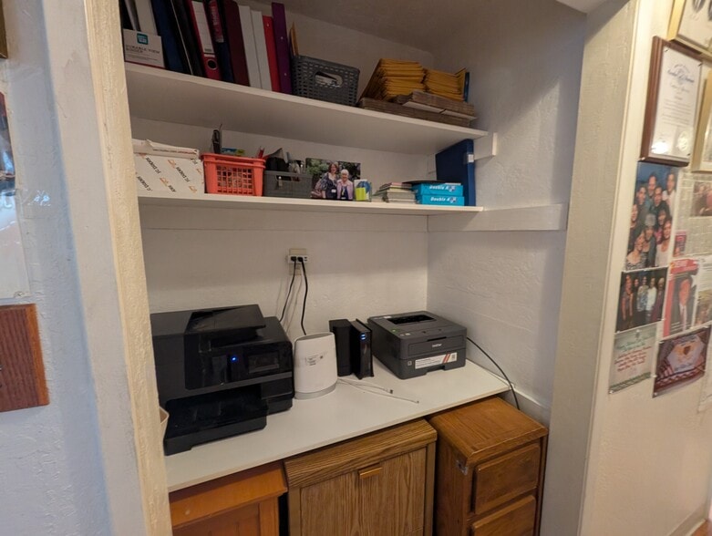 Internet Hub - 1045 Union St