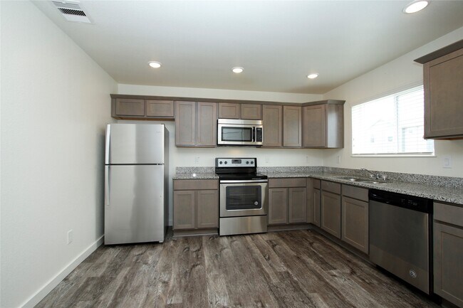 Building Photo - 21155 Gosling Rd