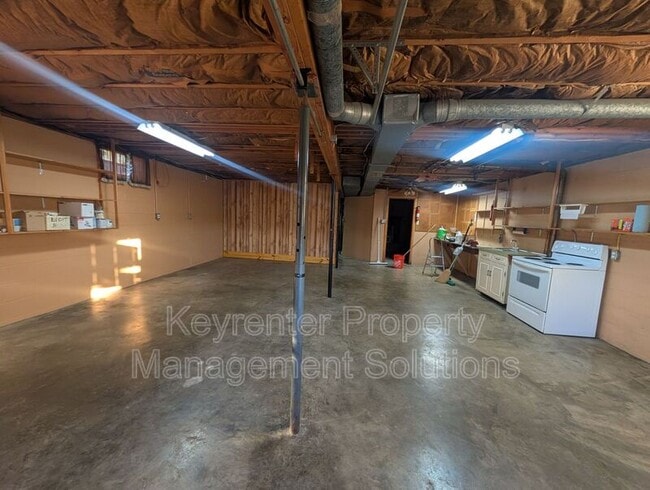 Building Photo - 700 Shenandoah Ave