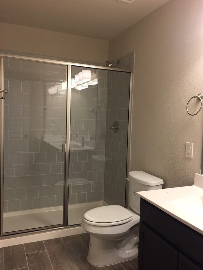 Building Photo - LUXURY 2 STORY DUPLEX LOCATED IN MIDLOTHIAN, TEXAS!