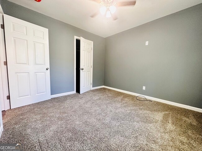 Building Photo - 459 Merrywood Dr