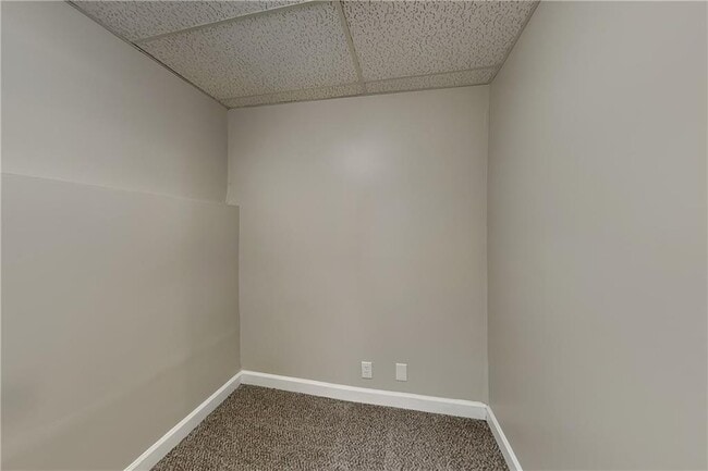 Building Photo - 97 Indian Trail Ct