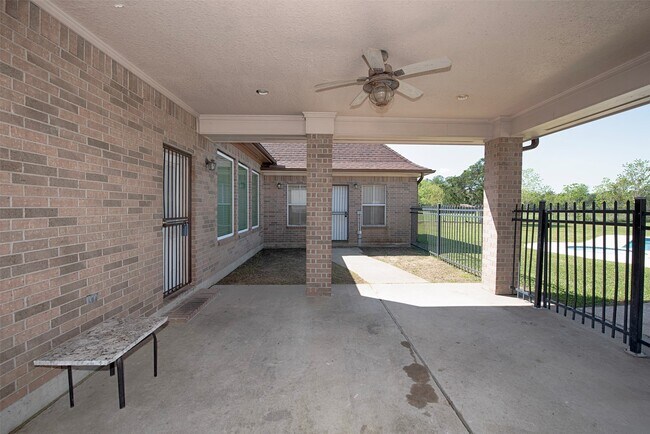 Building Photo - 5722 Delany Rd