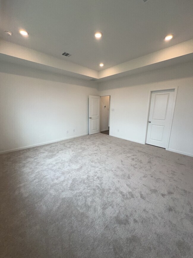 Building Photo - 9719 Lucky knot Ln