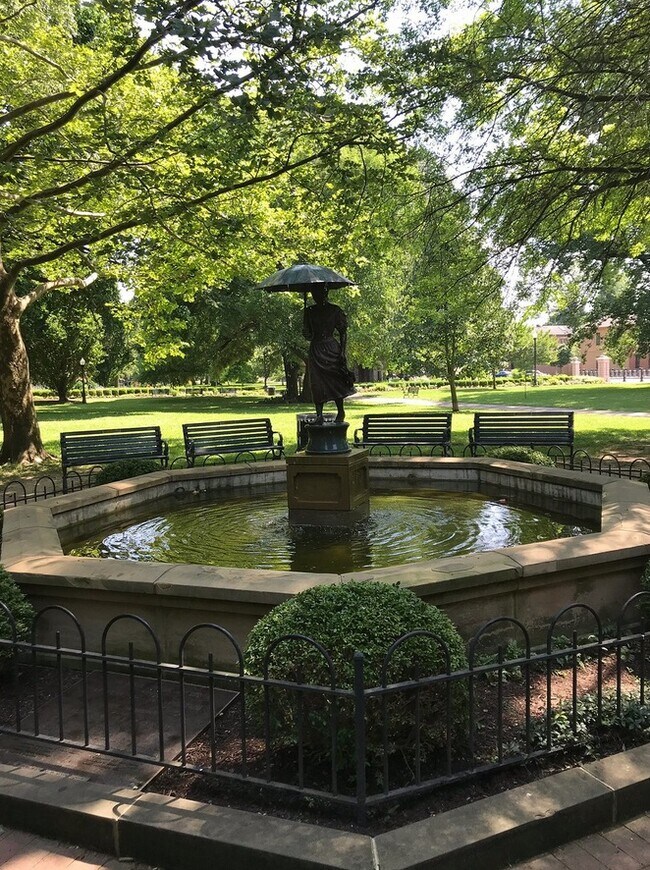 Schiller Park - 987 Parsons Ave