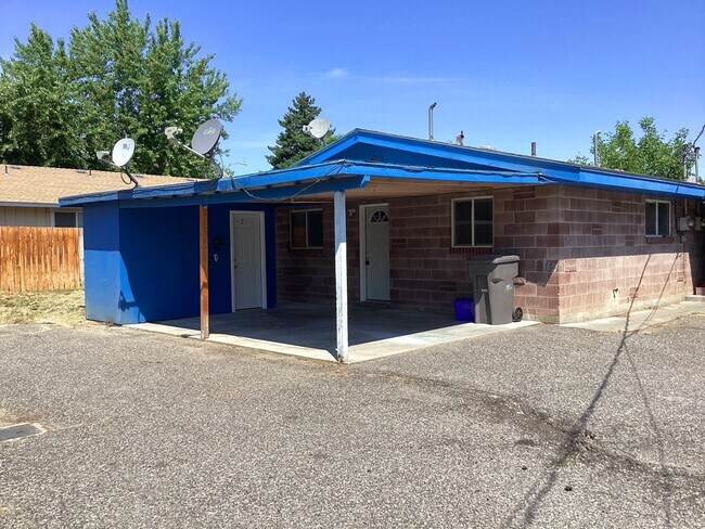 Building Photo - 17115
