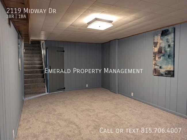 Building Photo - 2119 Midway Dr