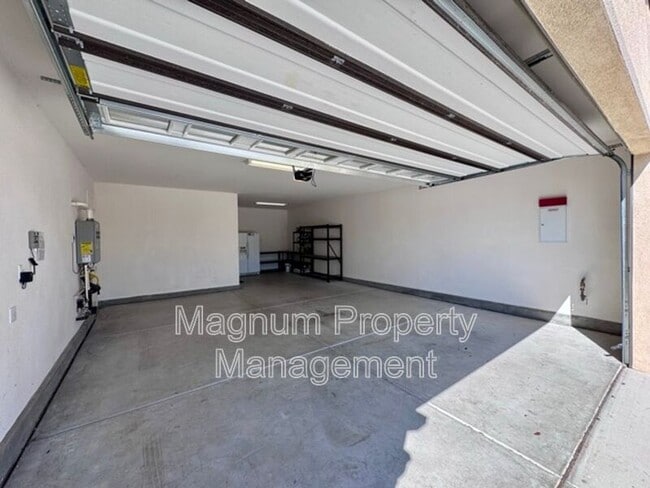 Building Photo - 24331 Ponderosa Ln