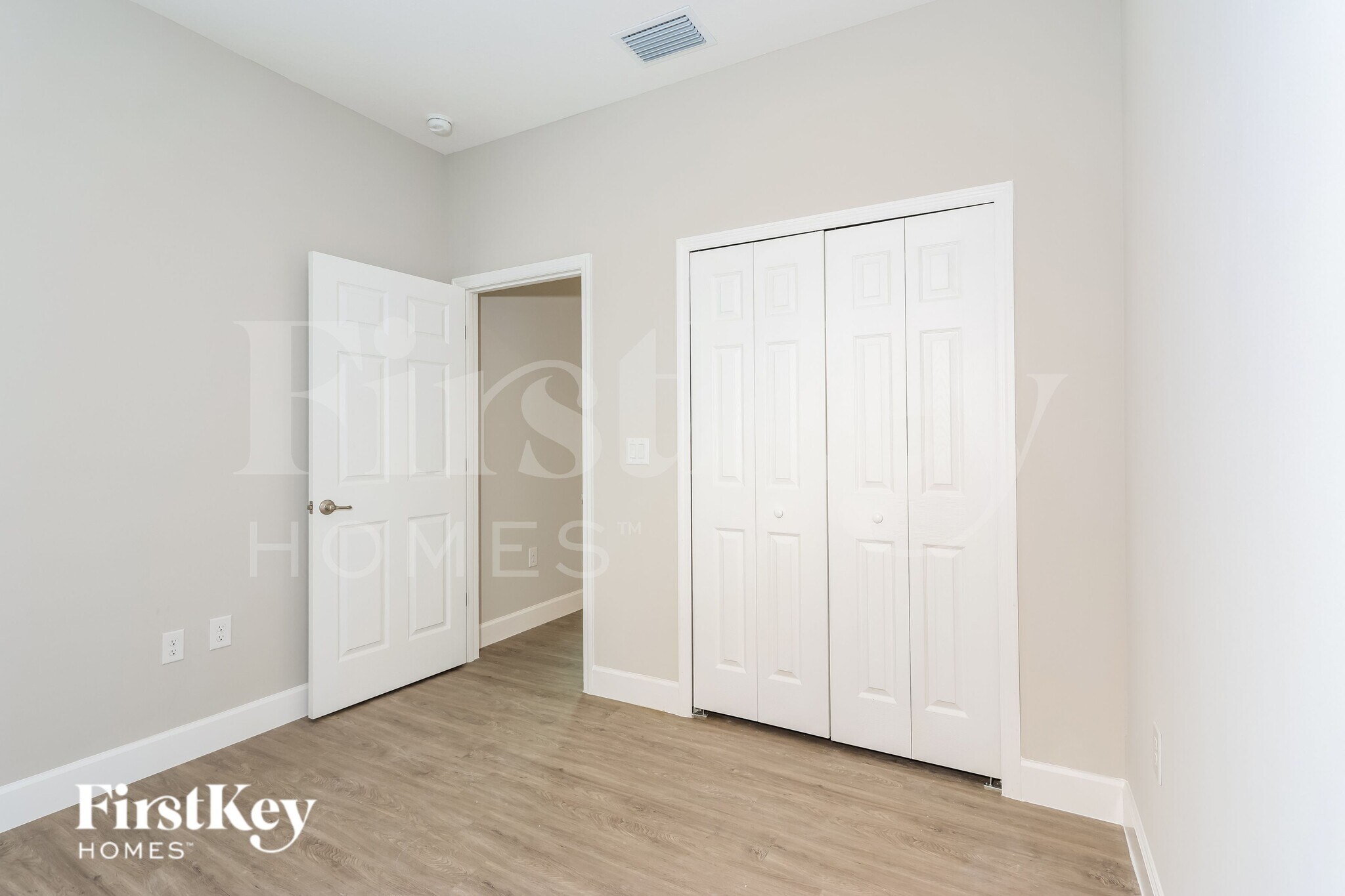 Building Photo - 331 Halloran St SE