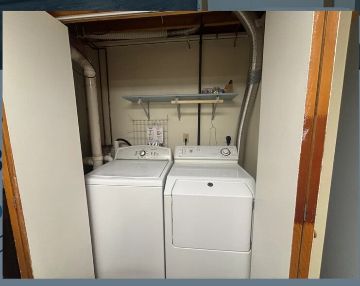 Laundry unit - 501 Bean Hill Rd