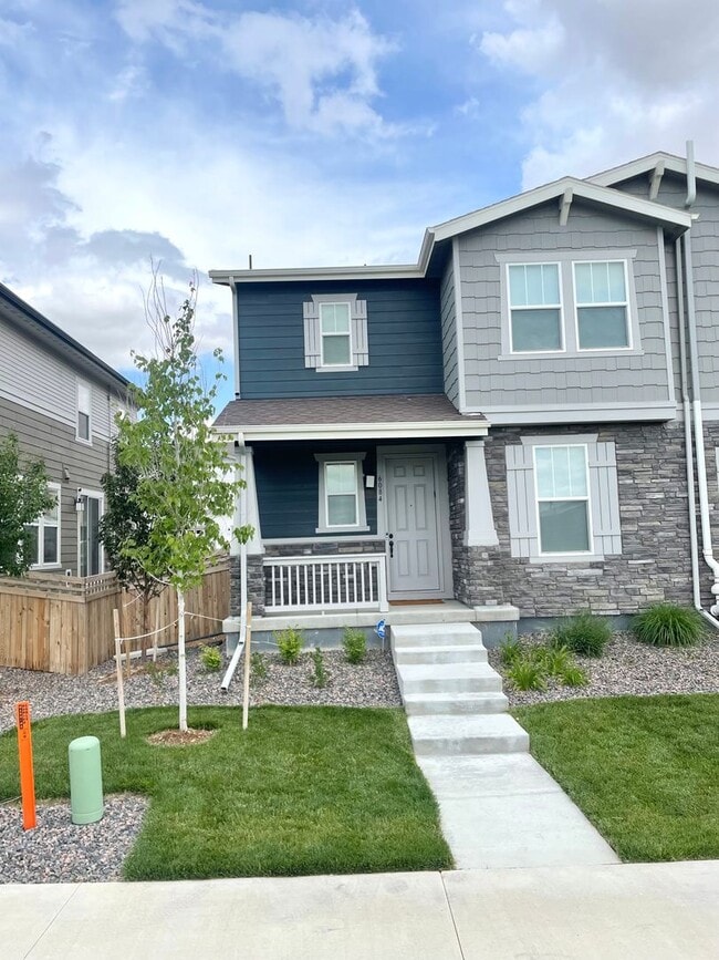 Primary Photo - Beautiful 4bd 3.5 bath townhome for rent