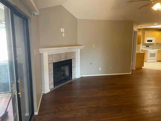 Building Photo - 4557 Shingle Oak Ln