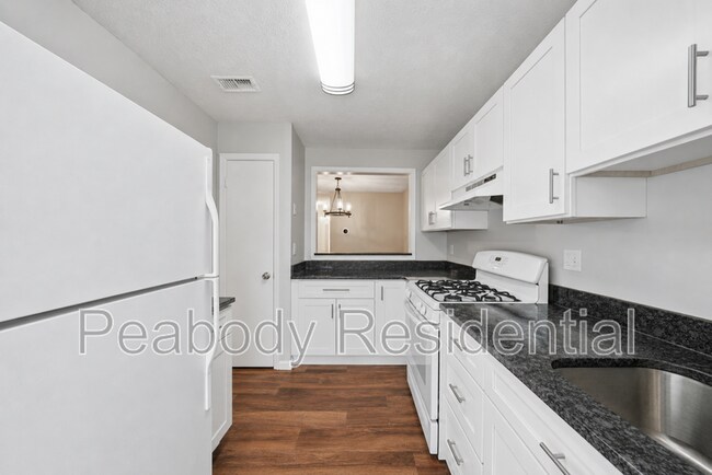 Building Photo - 10118 Oakton Terrace Rd