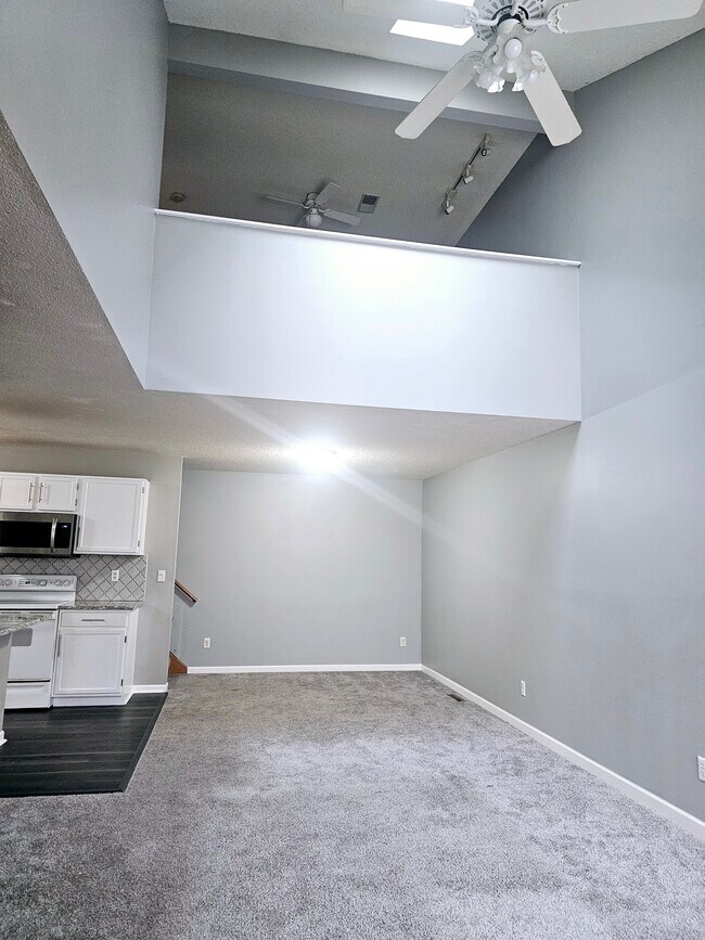 Primary Photo - 995 106th Ln NW