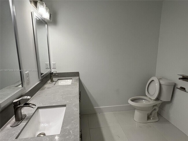 Building Photo - 29905 SW 149th Ct