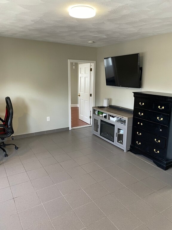 Building Photo - 149 Bennington St