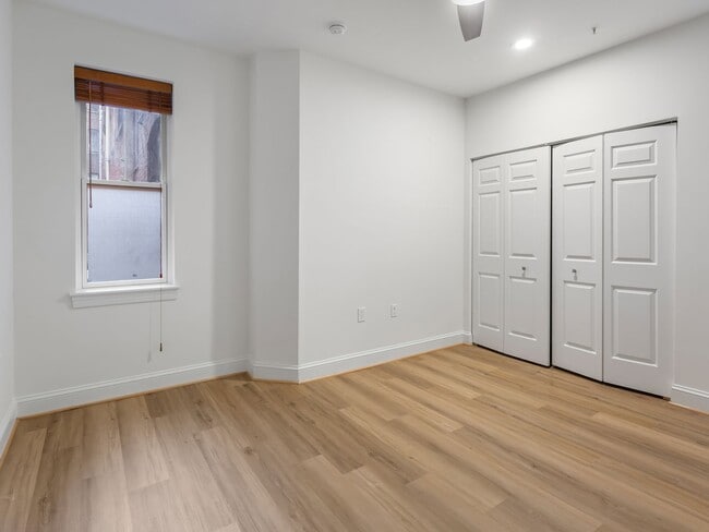 Building Photo - Charming 2BR/2BA Condo Near U Street with Modern Finishes and Prime Location