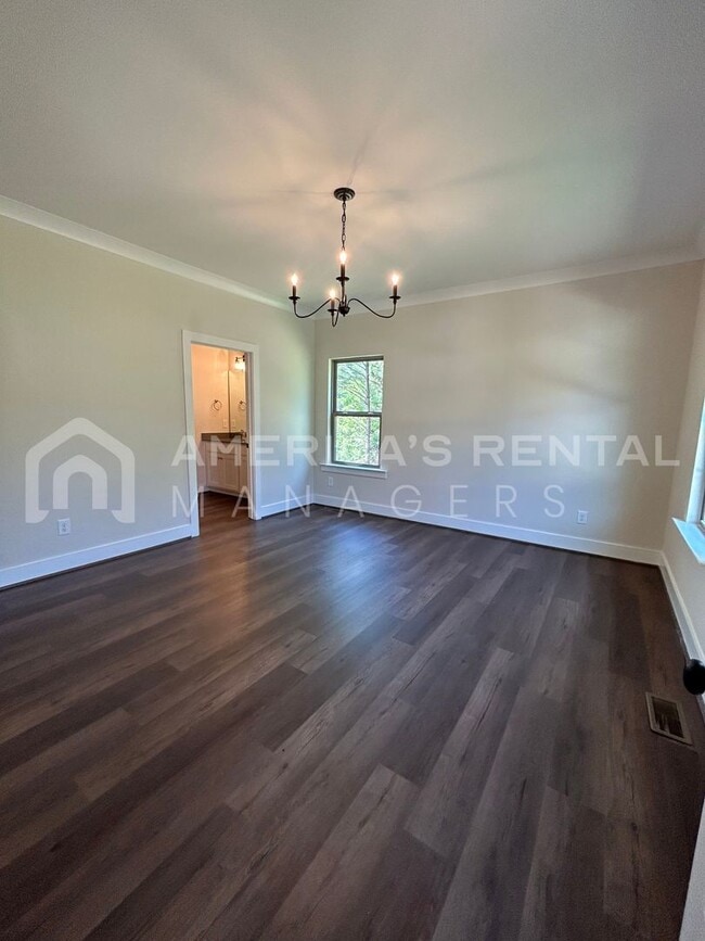 Building Photo - Home for Rent in Bessemer, AL!!! Available to View Now!!!