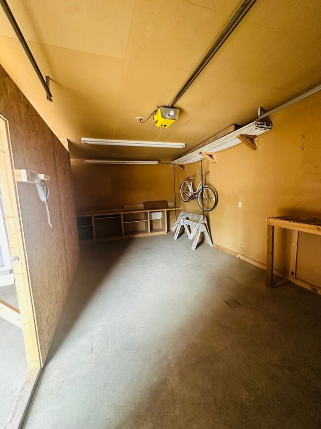 Building Photo - Gorgeous Kalispell home with Historical Charm