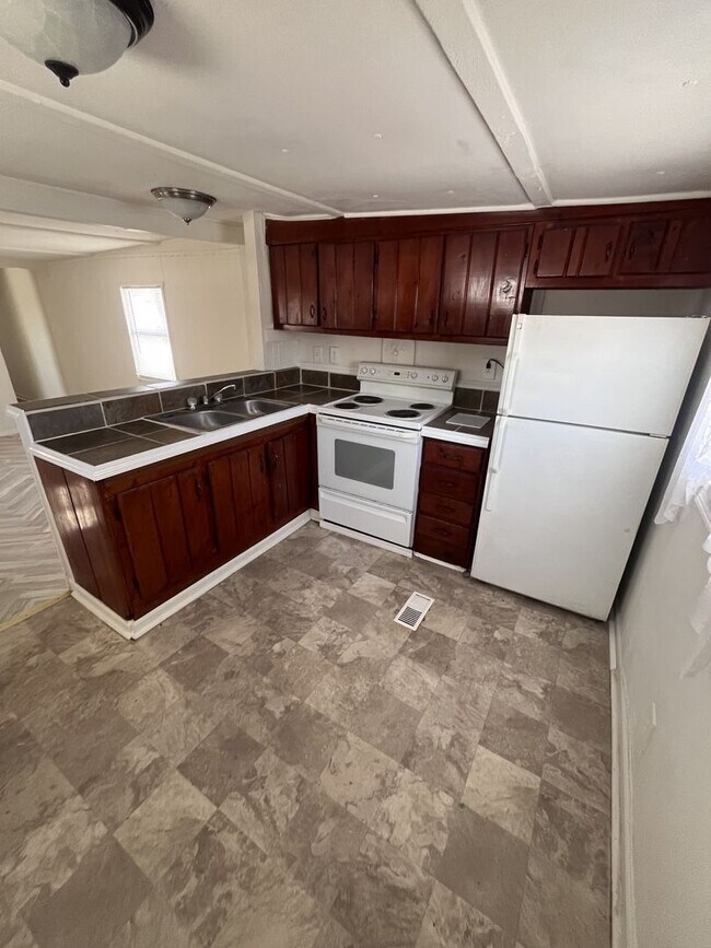 Building Photo - Sunrise Mobile Home Community