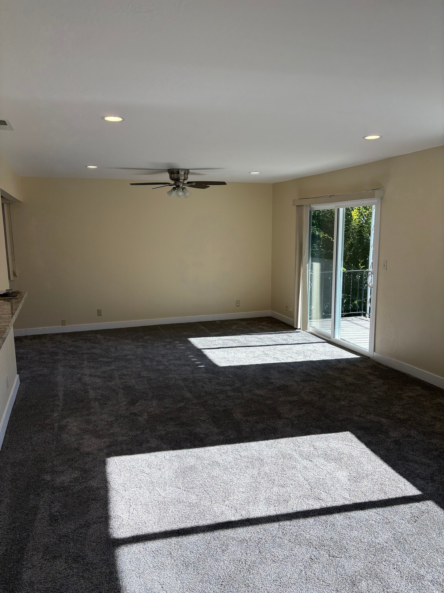 Building Photo - 22462 Salem Ave