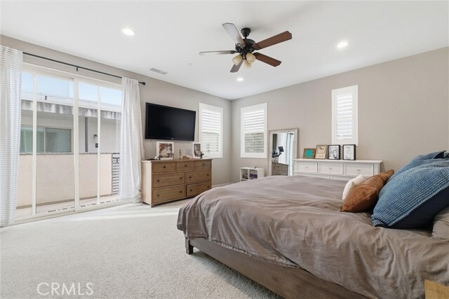 Building Photo - 155 Spectacle