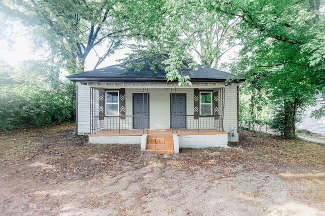Primary Photo - 208 W Cherry St