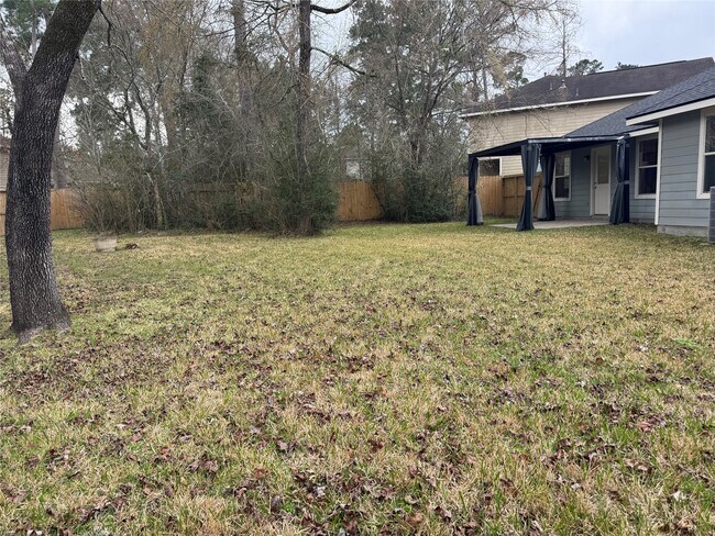 Building Photo - 10 Druids Glen Pl