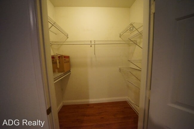 Building Photo - 2 br, 2 bath House - 9330 W Maule Ave #123...