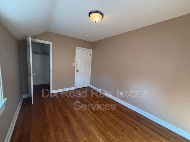 Building Photo - 3600 Grand Ave